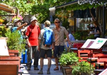 Ziyaret başına 889 GEL - Turistler tarafından Gürcistan’da yapılan masraflar azaldı