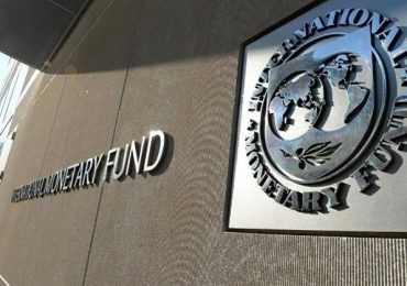 IMF sees signs of stronger global recovery, but significant risks remain