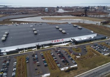 Elon Musk says Tesla's New York Gigafactory will reopen and start producing ventilators 'as soon as humanly possible'