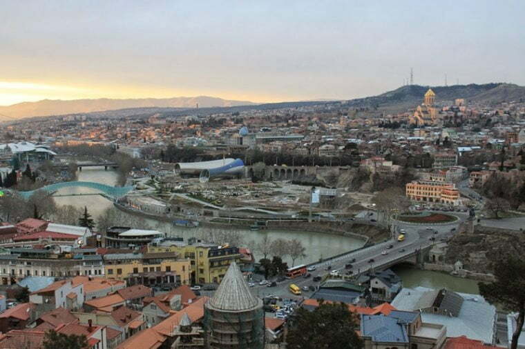 მარტში საქართველოში 28.6 პროცენტით მეტი ტურისტი შემოვიდა