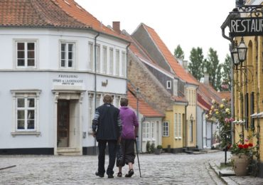 Denmark Agrees to Let Banks Fund Early Retirement for Workers