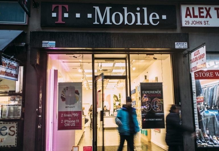 SoftBank in Talks to Sell T-Mobile Shares to Deutsche Telekom