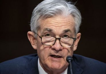 Fed Cuts Main Interest Rate to Near Zero, Vows Massive Bond-Buying Program