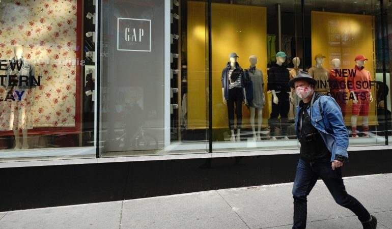 Retailer Gap posts near-$1bn loss due to coronavirus