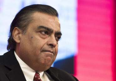 Reliance CEO Mukesh Ambani loses billions as oil slump hits shares – CNN