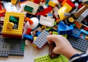 Lockdown brings double digit growth to Lego as families build together