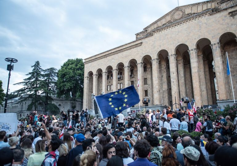 პარლამენტმა „უცხოური გავლენის გამჭვირვალობის შესახებ“ კანონპროექტს პირველი მოსმენით მხარი დაუჭირა