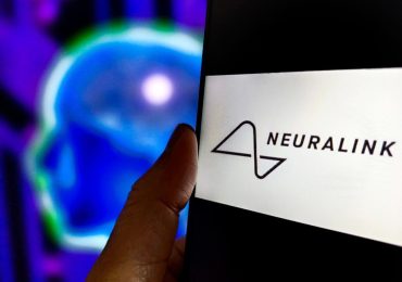 Neuralink-ის მიერ ადამიანზე გამოცდილ ტვინის იმპლანტს პრობლემა შეექმნა