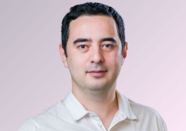Global Reach, Local Touch: How One Man is  Reimagining Digital Marketing with AI